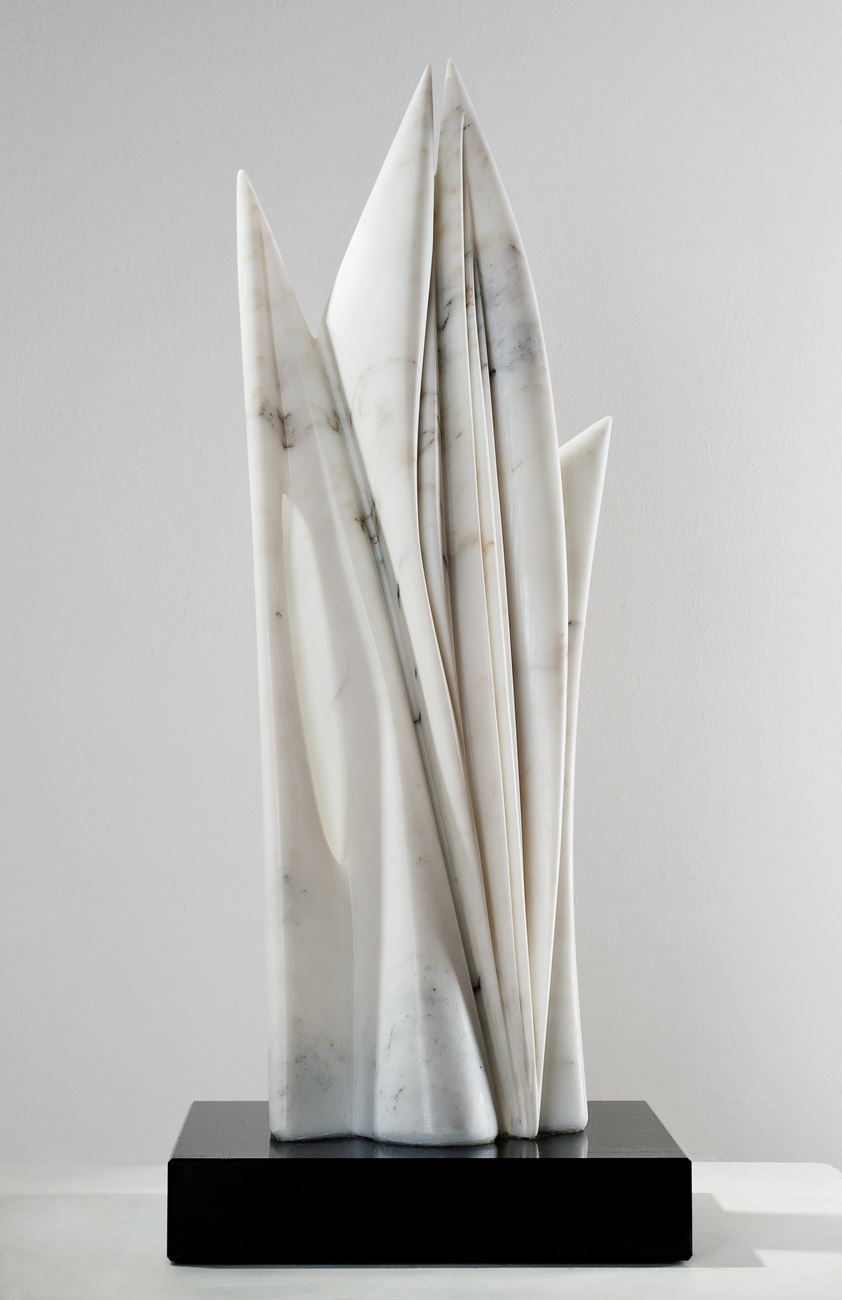 Pablo Atchugarry, Senza titolo, 2006, Carrara statuary marble, 68 x 25 x 18 cm, © Pablo Atchugarry
