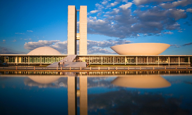 Oscar Niemeyer (Oscar Ribeiro de Almeida Niemeyer Soares Filho) [15/12/1907-5/12/2012]