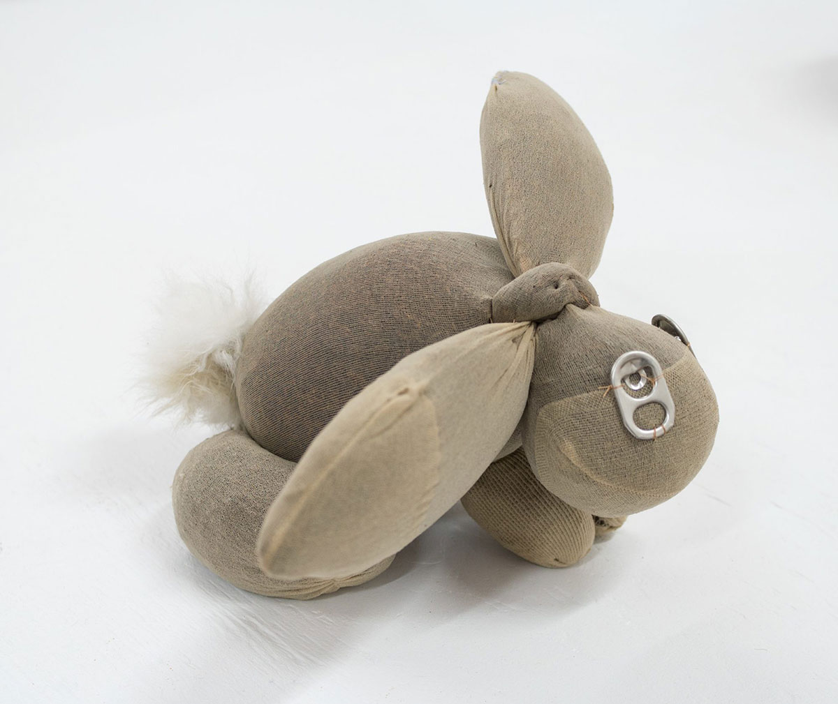 Gabrielle L’Hirondelle Hill. Mint. 2019. Pantyhose, beer-can tabs, tobacco, rabbit fur, and thread. 5 1/2 × 7 1/16 × 9 1/2″ / 14 × 17.9 × 24.1 cm. Private collection, New York. Courtesy the artist and Unit 17, Vancouver, and Cooper Cole, Toronto. © Gabrielle L’Hirondelle Hill
