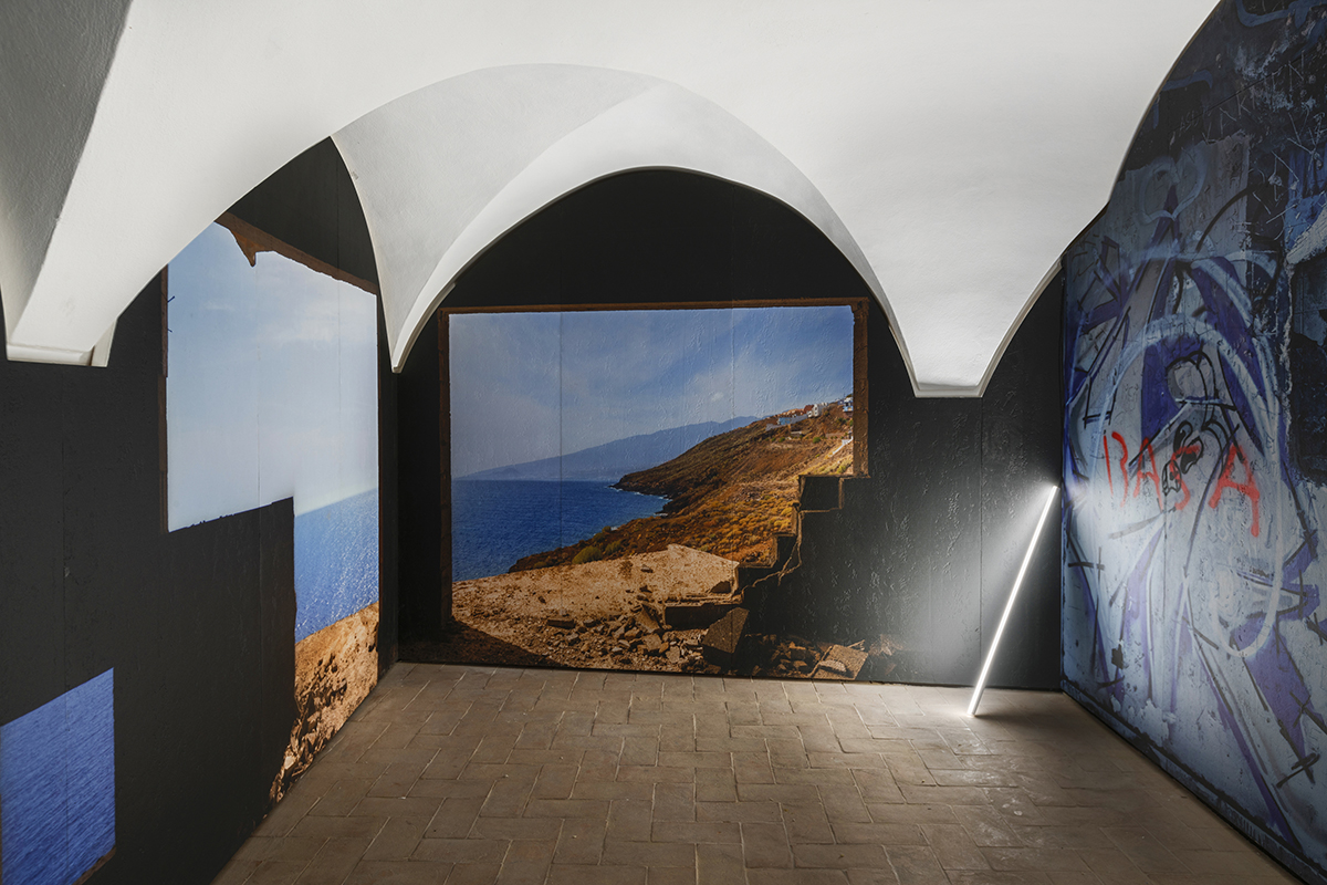 Giovanni Ozzola, Añaza, 2021, multilayer okumè, microcement, Giclée print, shine inks, variable dimensions, Courtesy: the artist and GALLERIA CONTINUA, Photo: Ela Bialkowska, OKNO Studio