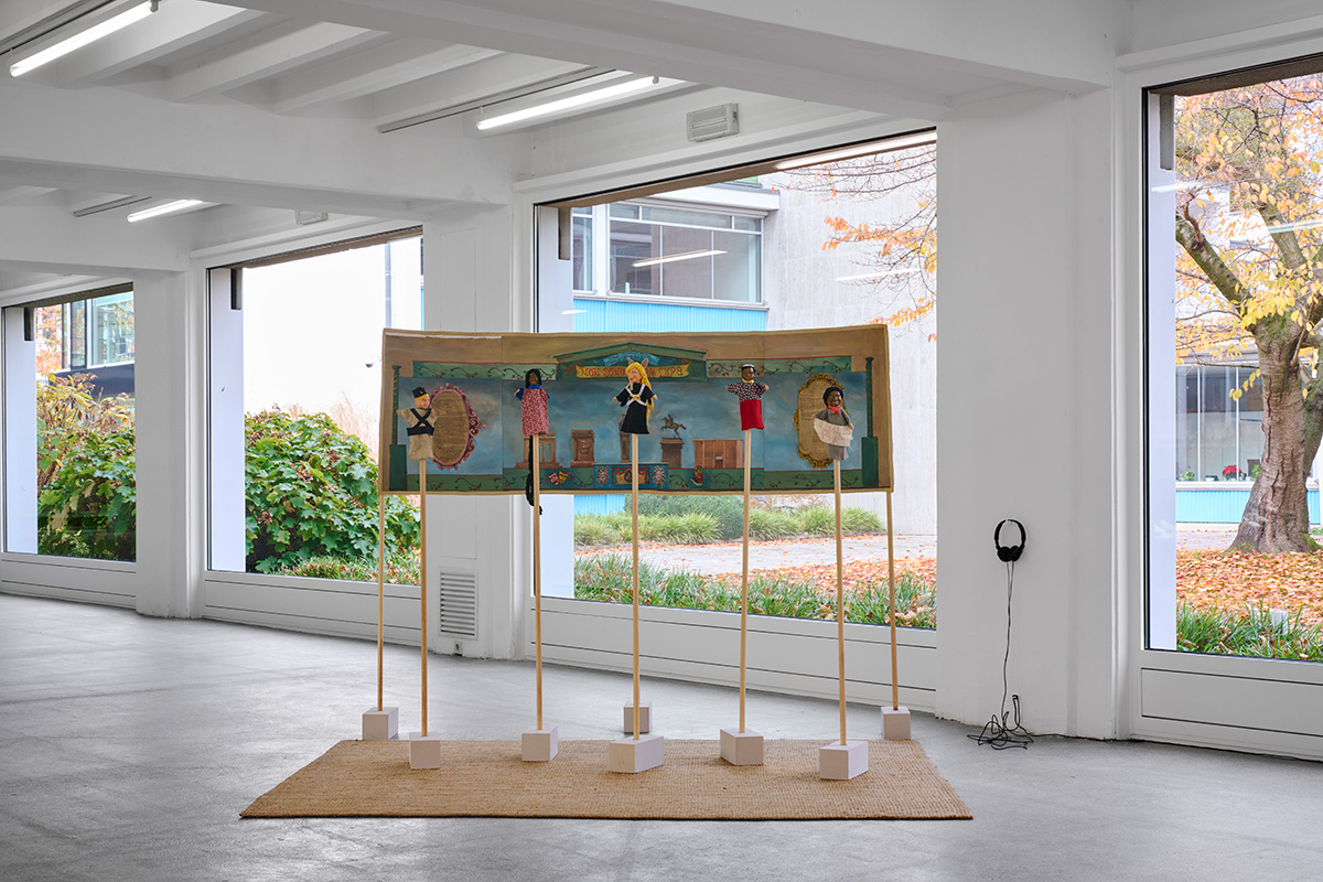 Daniela Ortiz: The children are not of the wolf, 2021. Installation view Kölnischer Kunstverein, 2021. Courtesy: the artist and àngels, barcelona. Photo: Mareike Tocha.
