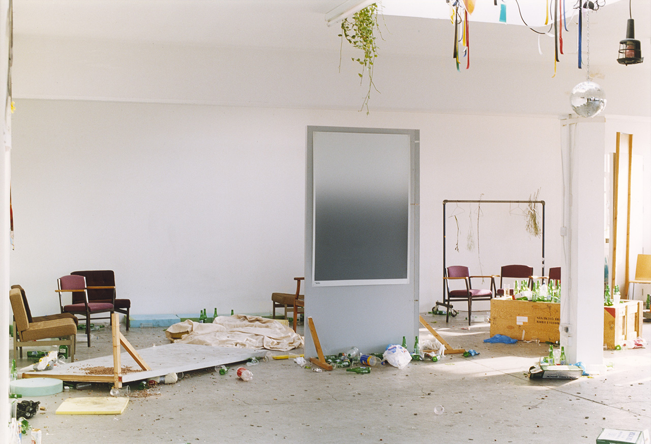 Wolfgang Tillmans, end of winter (a), 2005, Courtesy of Galerie Buchholz, Maureen Paley-London, David Zwirner-New York