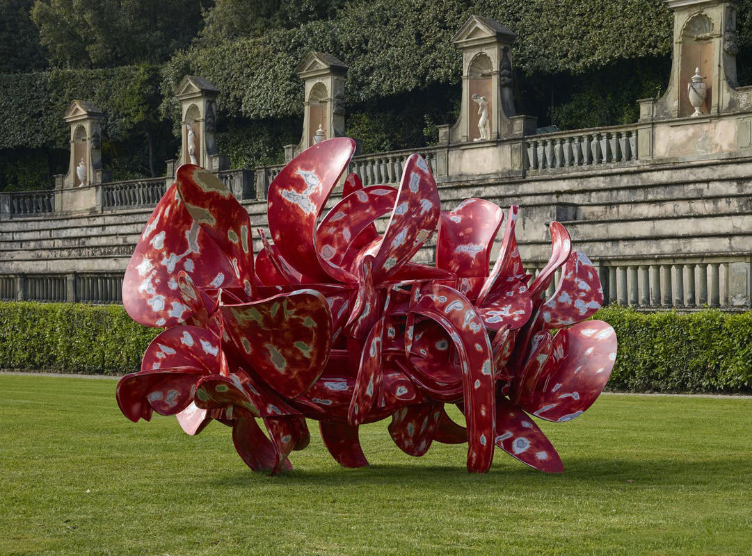 Tony Cragg (9/4/1949- ) 