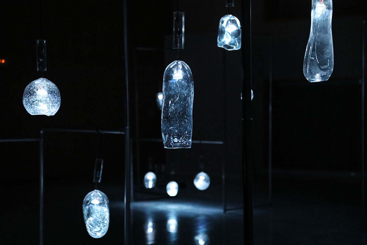 Justine Emard, Supraorganism, 2020, installation, © Justine Emard / Adagp, Paris, VG-Bildkunst, 2021