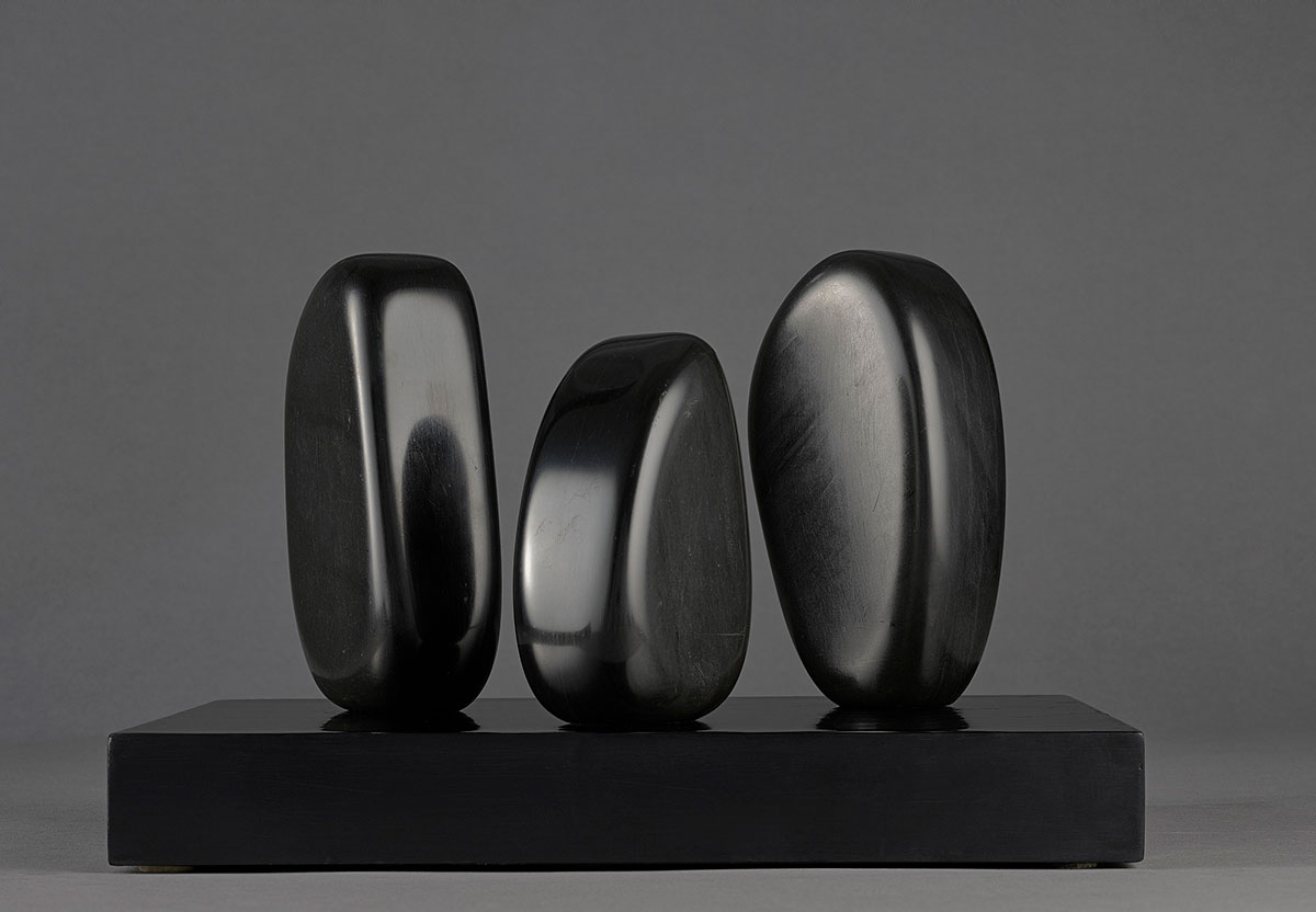 Barbara Hepworth, Three Forms (Family Group), 1965, Slate, 15.2 cm × 30.5 cm × 24.5 cm (6" × 12" × 9-5/8"), Courtesy Pace Gallery