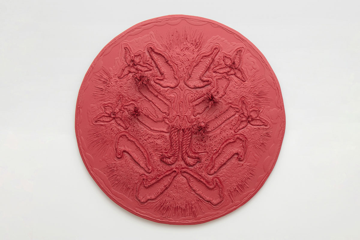 David-Jeremiah, I Drive Thee, 2022, Manila rope, spray paint and oil-based enamel on wood panel, 60 inches / 152.4 centimeters diameter, © David-Jeremiah\, Courtesy the artist and Meliksetian | Briggs Gallery