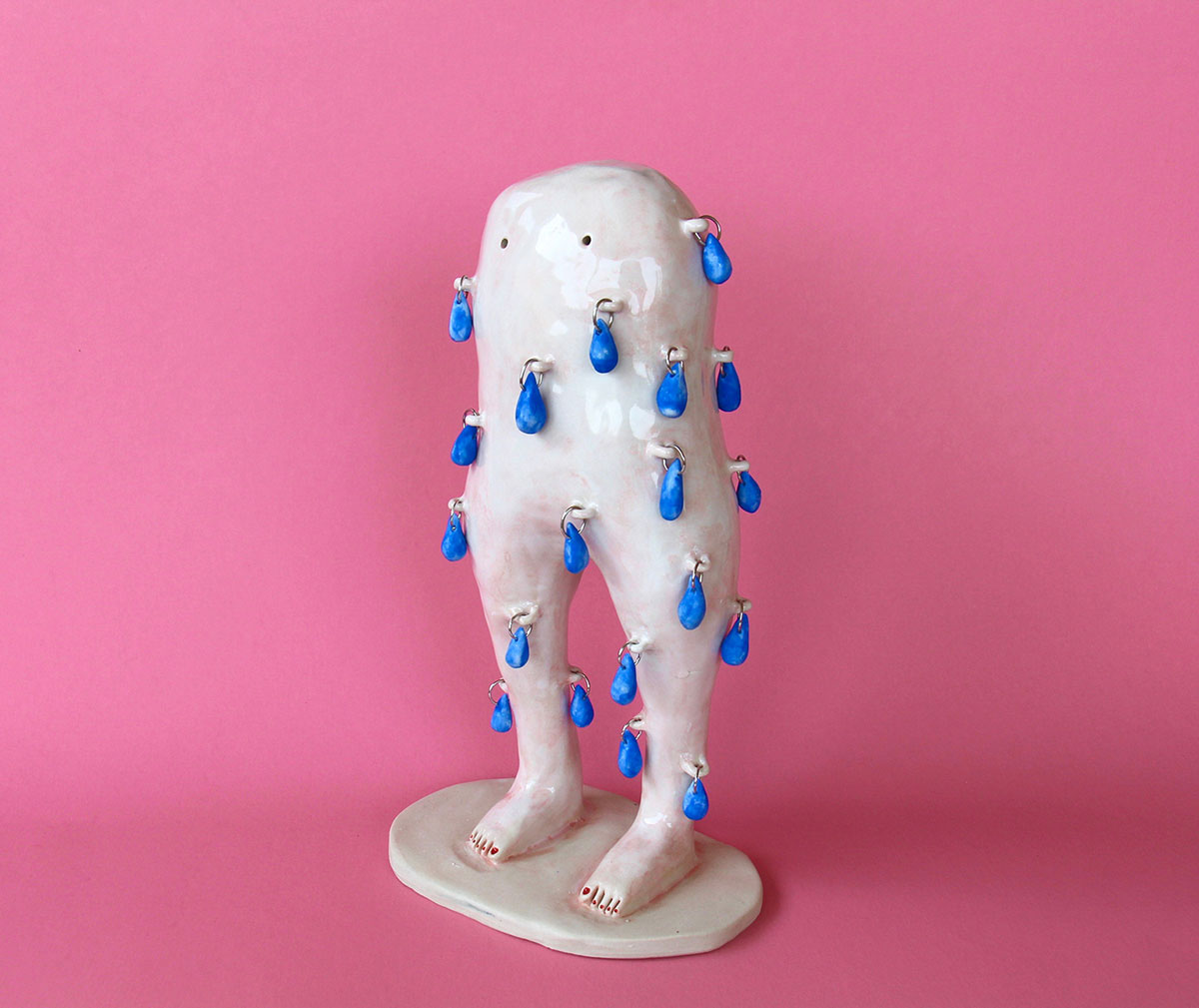 Kasia Sosnowski, the things we carry, © & Courtesy the artist