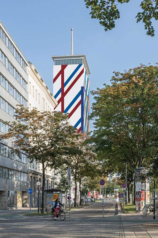 Dóra Maurer, With One Another, 2022. Photo: Hertha Hurnaus, Courtesy the artist and Ringturm Exhibition Centre