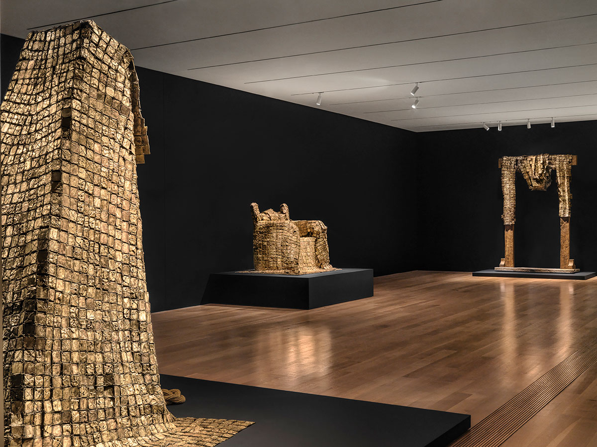 Barbara Chase-Riboud, Monumentale: The Bronzes, Installation view, Pulitzer Arts Foundation, St. Louis, 16/9/2022-5/2/2023, Photograph by Alise O'Brien Photography, Courtesy the artist and Pulitzer Arts Foundation