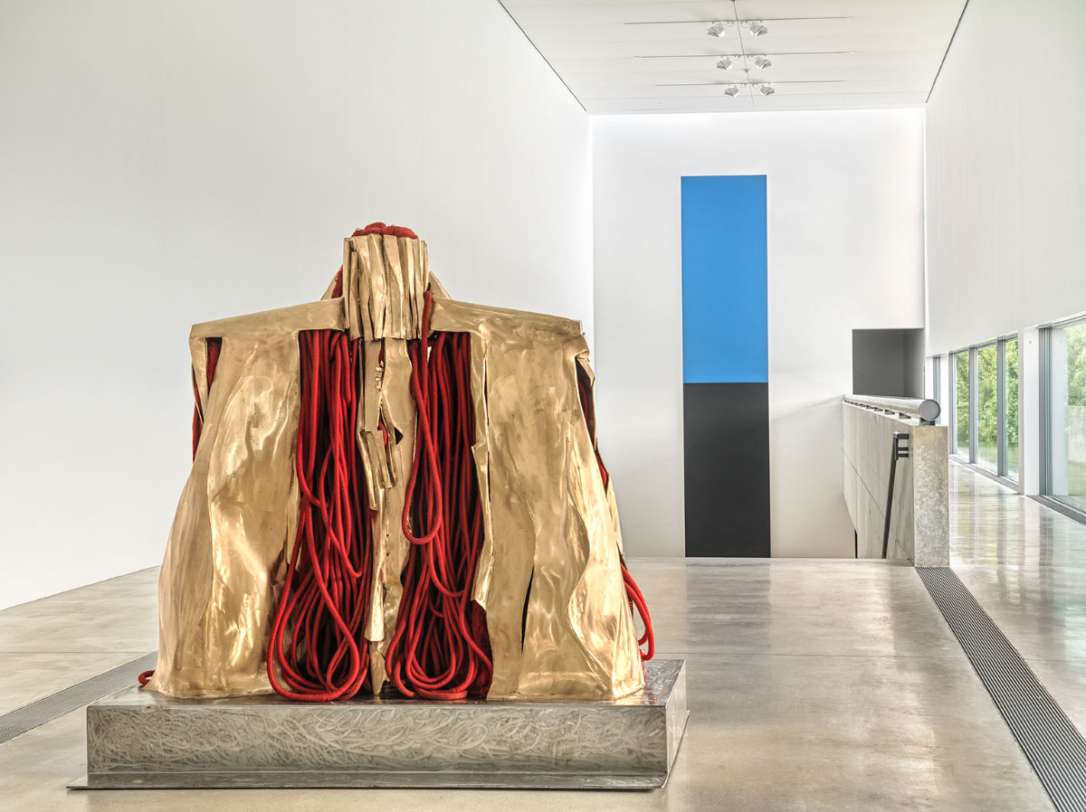 Barbara Chase-Riboud, Monumentale: The Bronzes, Installation view, Pulitzer Arts Foundation, St. Louis, 16/9/2022-5/2/2023, © Barbara Chase-Riboud, Photograph by Alise O'Brien Photography, Courtesy the artist and Pulitzer Arts Foundation