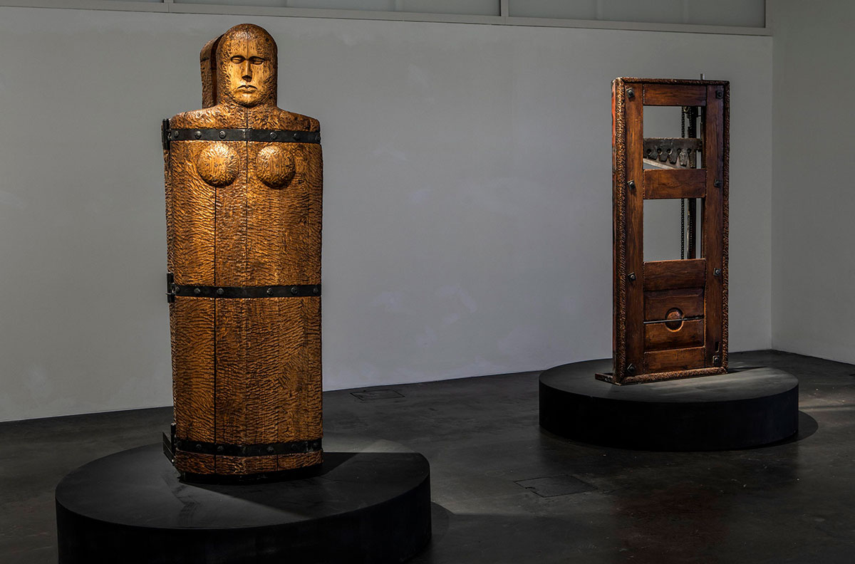 Markus Copper, Iron Maiden, Bourgeois Door, 2006, Photo: Finnish National Gallery / Petri Virtanen