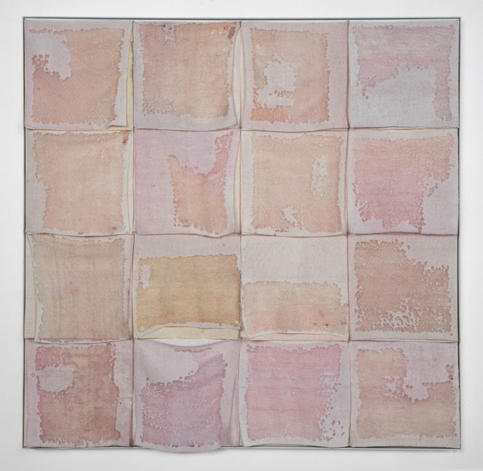 Liza Lou, Heart Meat, 2022-2023, Acrylic paint on glass beads, 142,24 x 140,97 x 5,08 cm (56 x 55,5 x 2 in), © Liza Lou, Courtesy the artist and Thaddaeus Ropac Gallery