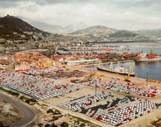 Andreas Gursky, Salerno, 1990, © Andreas Gursky, by SIAE 2023 Courtesy: Sprüth Magers