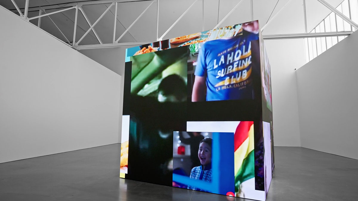 Urs Fischer, Denominator, 2020–22 Database, algorithms, and LED cube, 141 ¾ × 141 ¾ × 141 ¾ inches (360 × 360 × 360 cm), edition of 2 + 1 AP, © Urs Fischer. Photo: Jeff McLane, Courtesy the artist and Gagosian