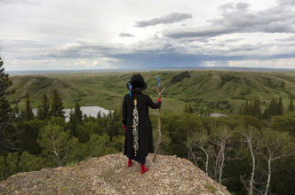 Meryl McMaster, My Destiny is Entwined With Yours, 2019, Chromogenic print flush mounted to Aluminum Composite Panel, 40 x 60 inch (101.60 x 152.40 cm), Edition of 5 + 2 Aps, © Meryl McMaster, Courtesy the artist and Remai Modern