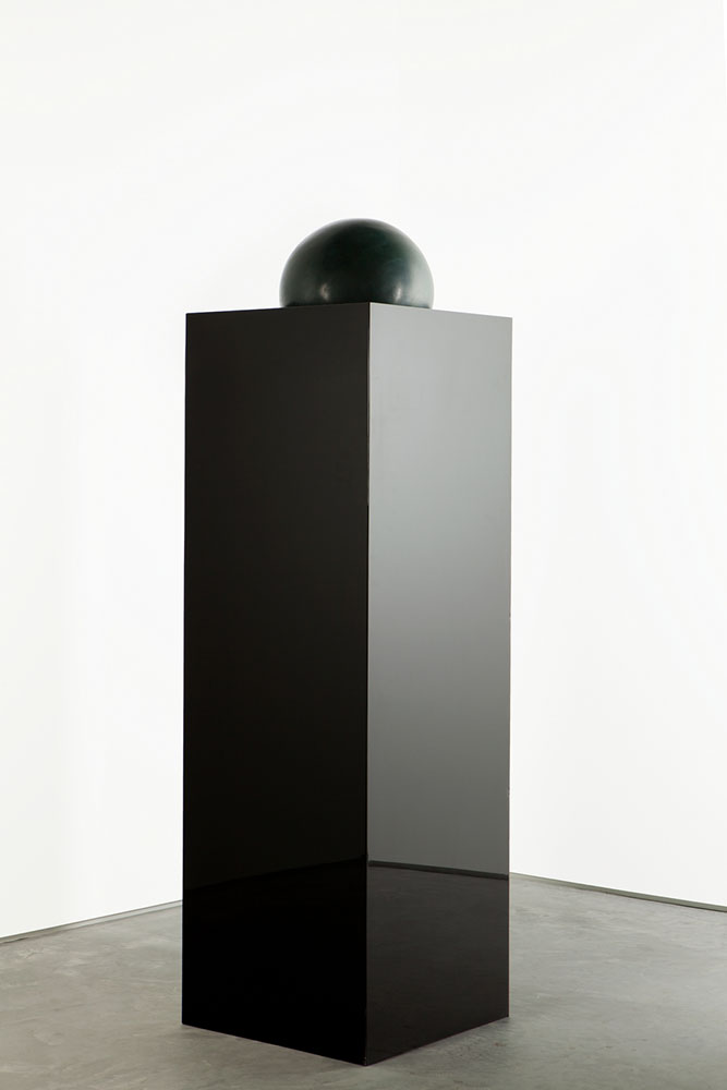 Giovanni Anselmo, Untitled, 1967, Black Formica, water, and wood, 160 x 60 x 60 cm, The Rachofsky Collection, Dallas, © Giovanni Anselmo, Photo; Kevin Todora