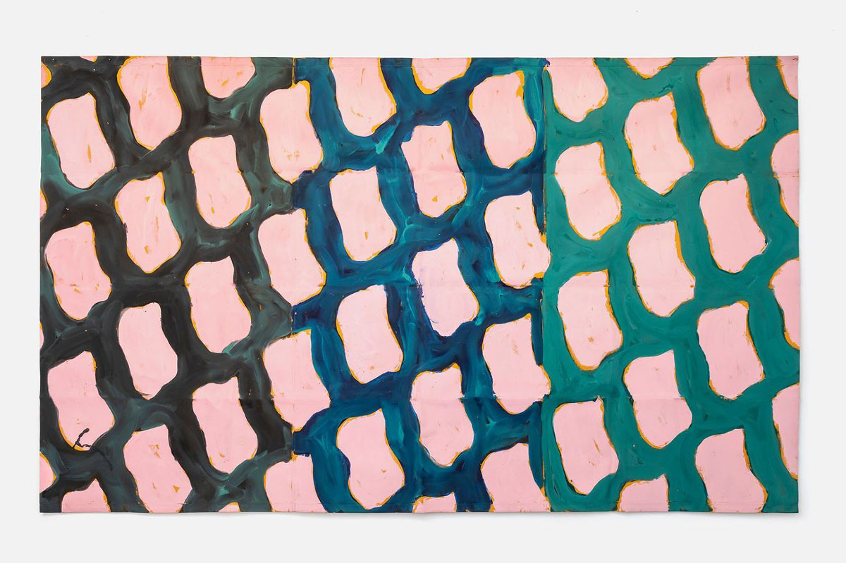 Claude Viallat, Untitled N°2 (1984), 1984, Acrylic on yellow tarpaulin,200 x 325 cm, 78 3/4 x 127 15/16 inches, Courtesy Templon