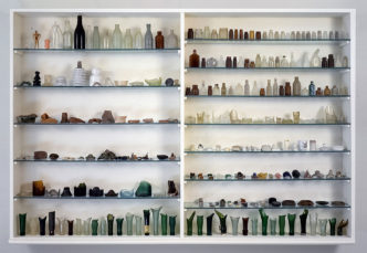 Mark Dion, Riding Neptune's vault. Cabinet A, 1997/98, Showcase with fragments of glass, iron, plastic, Private collection