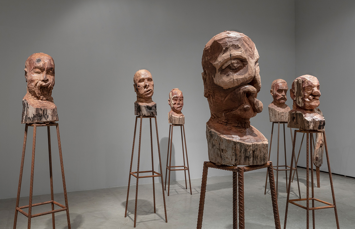 Kader Attia, J’Accuse, 2016, © VG Bild-Kunst, Bonn 2024, Courtesy the artist and Galerie Nagel Draxler Berlin/ Köln/ München, © Photo: Berkely Art Museum and Film Parcific Film Archive / JKA Photography