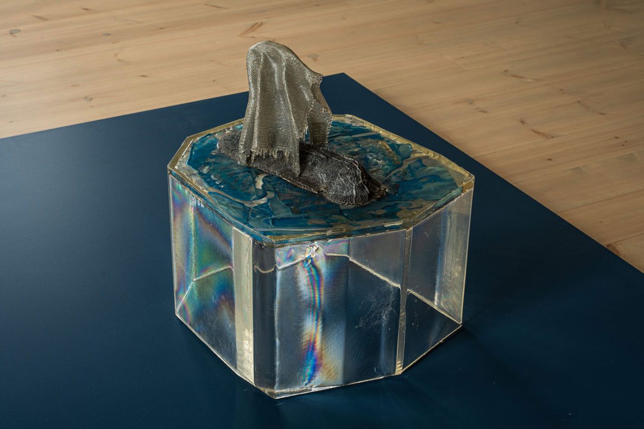 Petras Mazūras. Drift Ice, 2020–2023. Mixed media, 67 × 50 × 60 cm. Photographer: Andrej Vasilenko