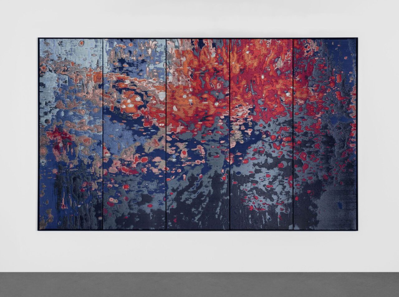 Leonor Serrano Rivas, Patrones de ritmo nº1, 2024, Jacquard tapestry composed of 5 woven panels, mounted on aluminum profile frames and inner wooden frame, 175 × 295 × 5 cm, © Leonor Serrano Rivas, Courtesy the artist and carlier | Gebauer Gallery