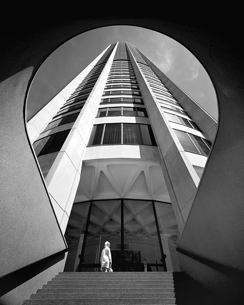 Australia Square, Sydney, Australia. Architect Harry Seidler. Photo Max Dupain, 1968 © Penelope Seidler
