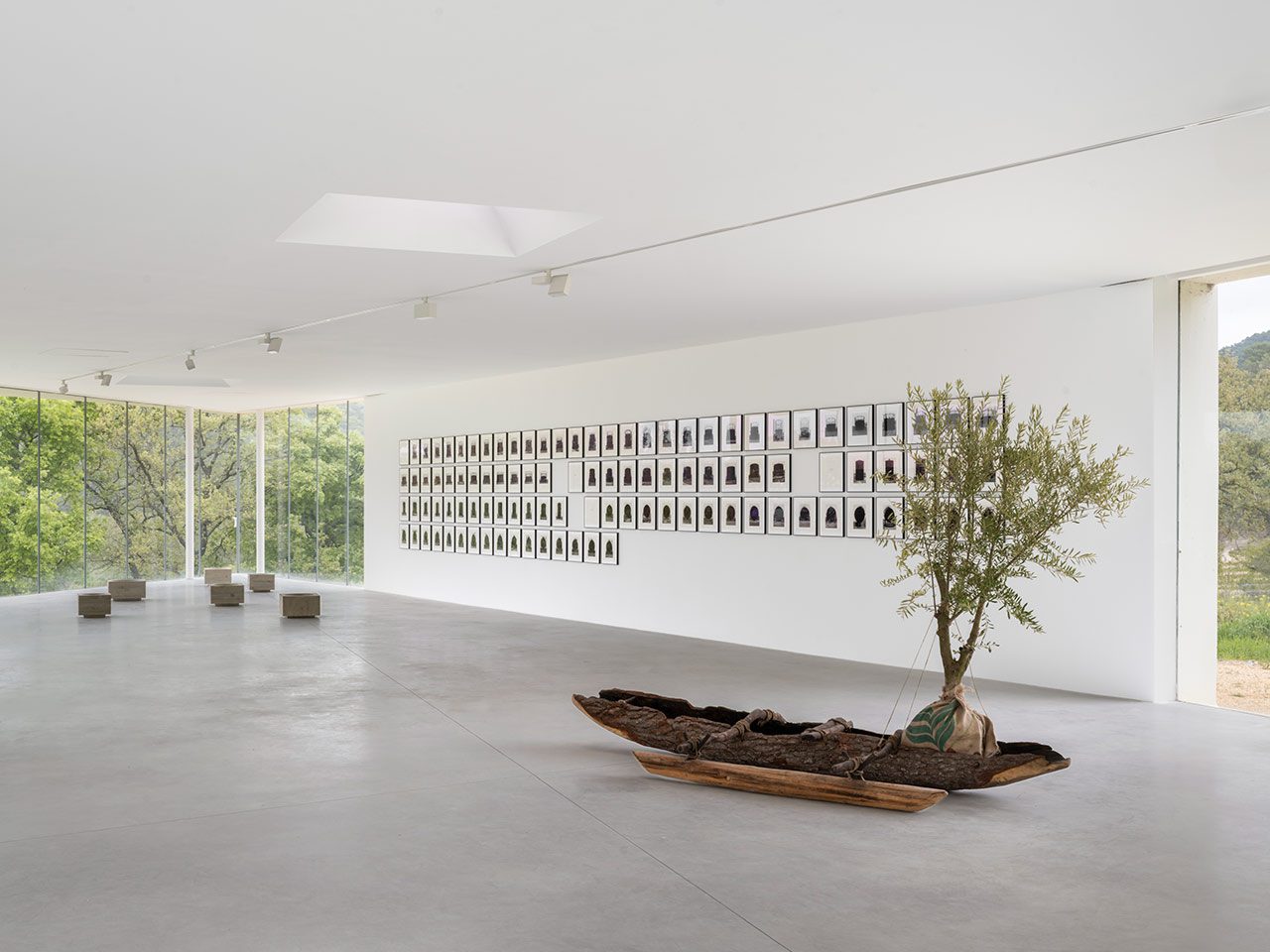 Par quatre chemins, Exhibition view, Château La Coste- Le Puy-Sainte-Réparade, 2025, Photo: Martin Argyrolo, Courtesy Château La Coste
