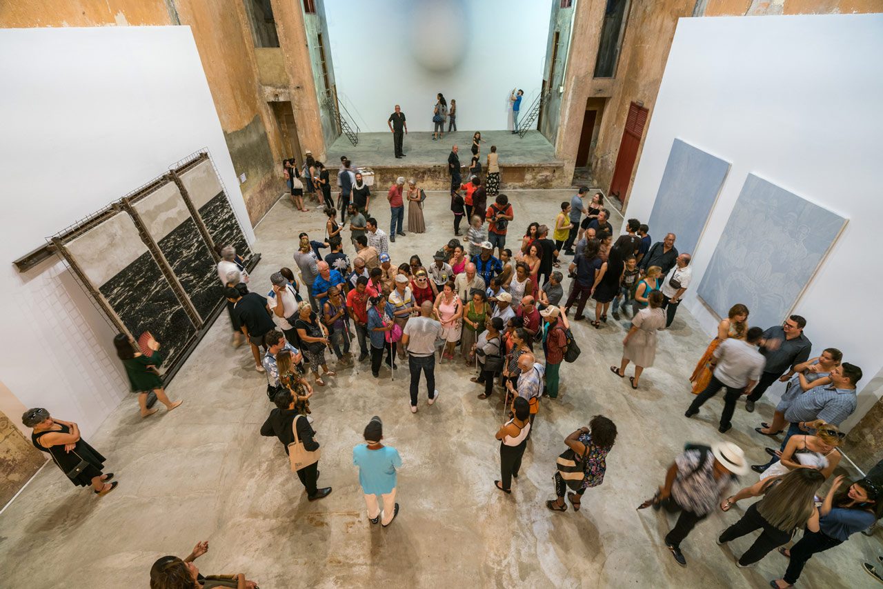 ‘Diamante en Bruto’ 2018 exhibition view opening Galleria Continua / Habana. Photo by Nestor Kim, Courtesy: the artists and GALLERIA CONTINUA