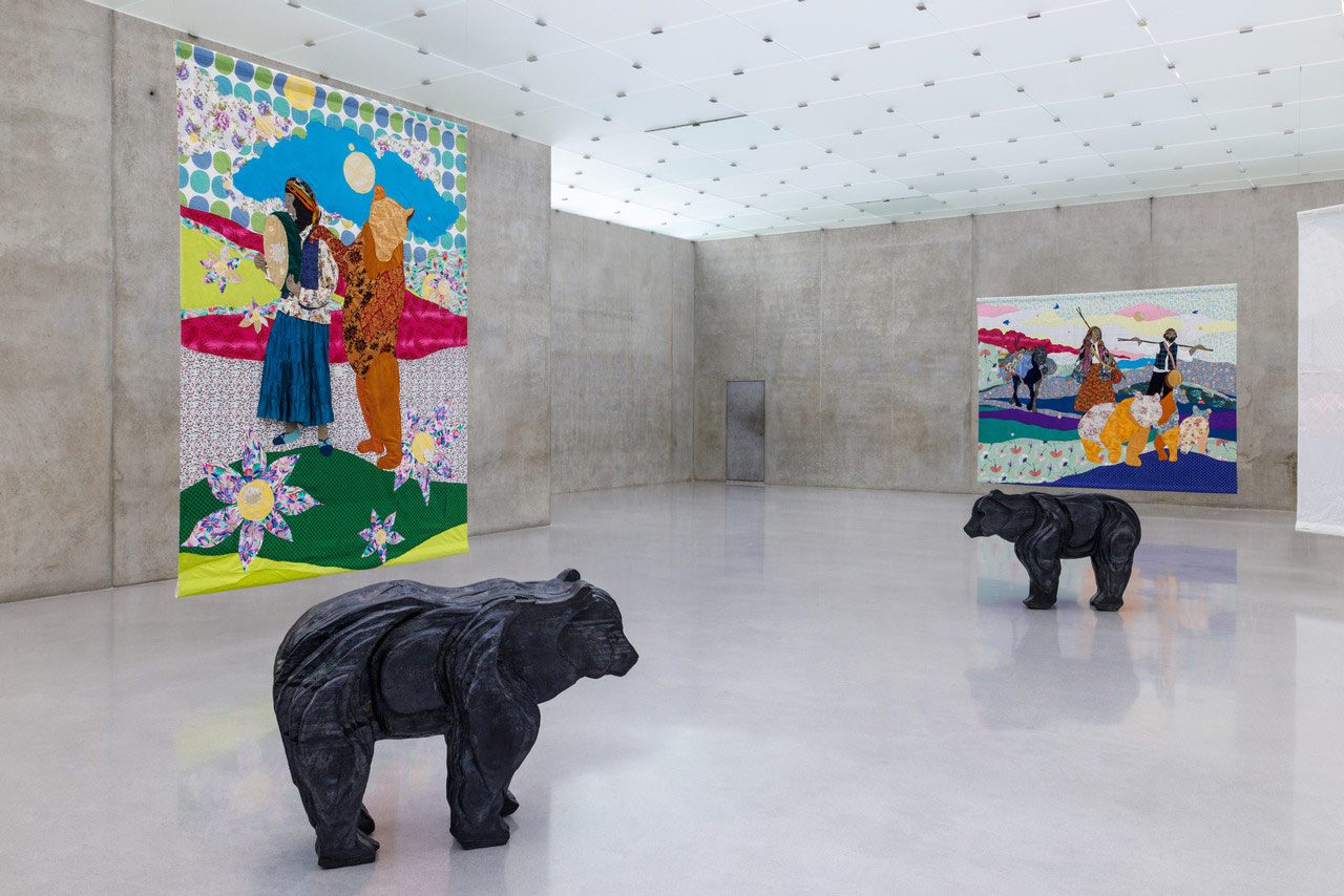 Małgorzata Mirga-Tas, Tełe Ćerhenia Jekh Jag, Exhibition view third floor Kunsthaus Bregenz, 2025, Photo: Markus Tretter, © Małgorzata Mirga-Tas, Kunsthaus Bregenz, Courtesy of the artist, Foksal Gallery Foundation, Warsaw, Frith Street Gallery, London, Karma International, Zurich