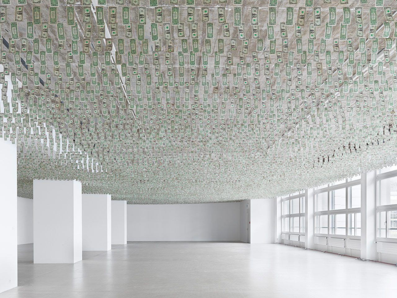 Gianni Motti, Moneybox, 2009, Sammlung Migros Museum für Gegenwartskunst, © ProLitteris, Zürich. Photo: Stefan Altenburger Photography, Zürich