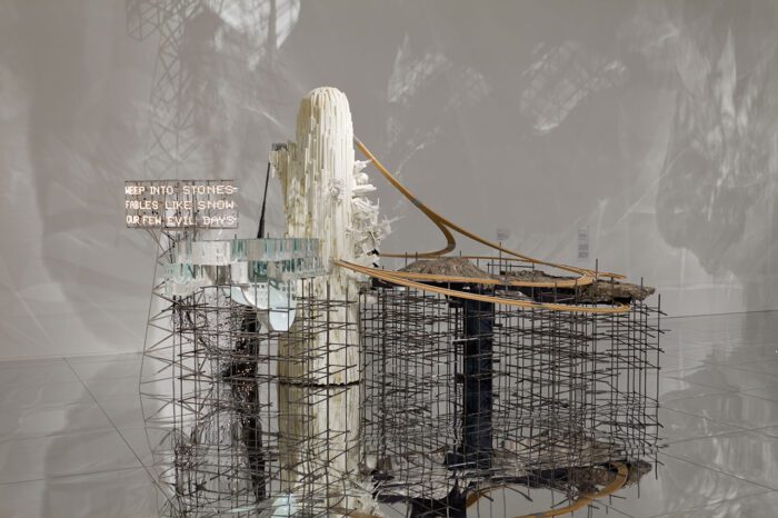 Lee Bul, Mon grand récit: Weep into stones..., 2005, Polyurethane, Foamex, synthetic clay, stainless-steel and aluminum rods, acrylic panels, wood sheets, acrylic paint, varnish, electrical wiring, lighting, 280 x 440 x 300 cm, Installation view of Lee Bul: From Me, Belongs to You Only, Mori Art Museum, Tokyo, 2012, Collection of HITEJINRO Co., Ltd, © Lee Bul. Photo: Watanabe Osamu Courtesy of Mori Art Museum, Tokyo