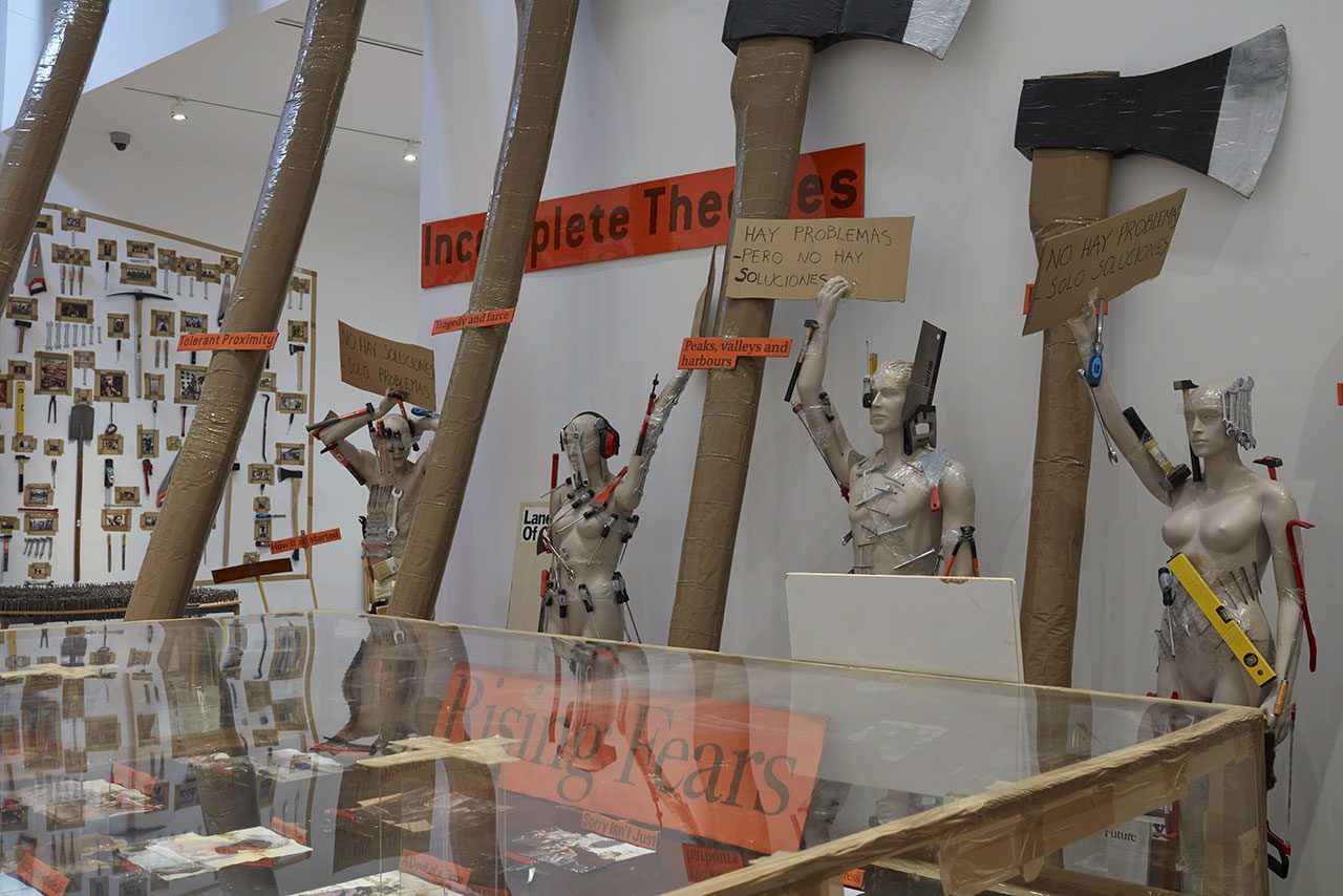 Hirschhorn, Thomas, Power Tools, 2007, Installation with diverse materials and videos, Length 800 cm, Minimum height must be 560 cm, © Hirschhorn, Thomas, Museo de Arte Contemporáneo Helga de Alvear, Courtesy the artist and Museo de Arte Contemporáneo Helga de Alvear
