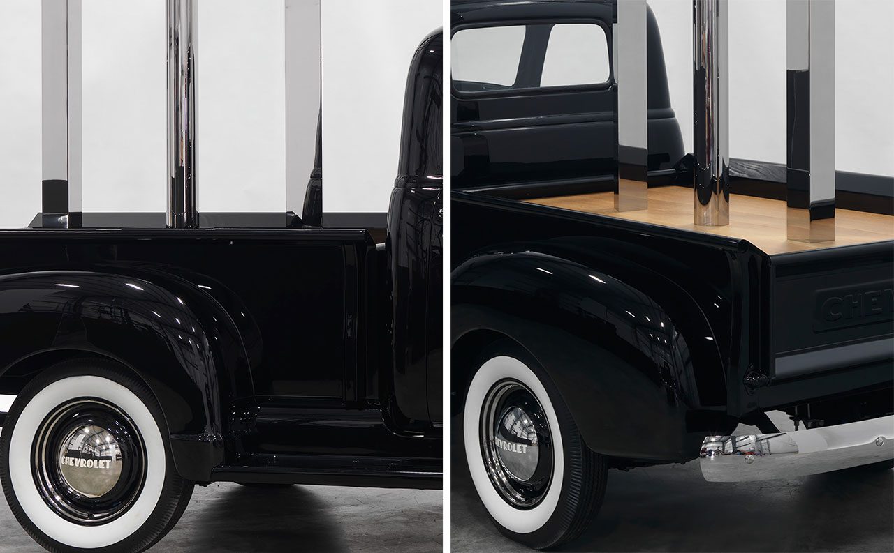 Left & Right: Walter De Maria, Black Truck / Triangle, Circle (detail), Square, from Truck Trilogy, 2011–17, 3 1950s Chevrolet half-ton pickup trucks, white oak, and stainless steel, in 3 parts, each: 120 x 75 x 195 inches (304.8 x 190.5 x 495.3 cm), overall dimensions variable, © 2025 Estate of Walter De Maria, Photo: Thomas Lannes, Courtesy Gagosian