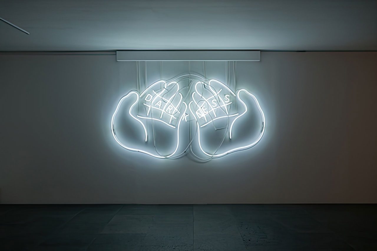 Kongkee, Darkness, 2025, Neon tubing, H150×W265×D11cm, © KongkeeInstallation view of “Kongkee: Future Jataka,” gdm, Hong Kong, 2025. Image courtesy of the artist and gdm. Photographer: Felix Wong 