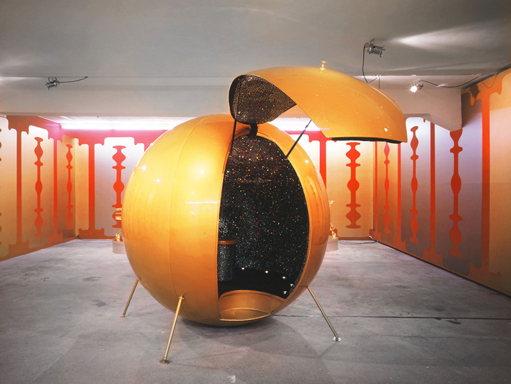 Sylvie Fleury (24/6/1961- )