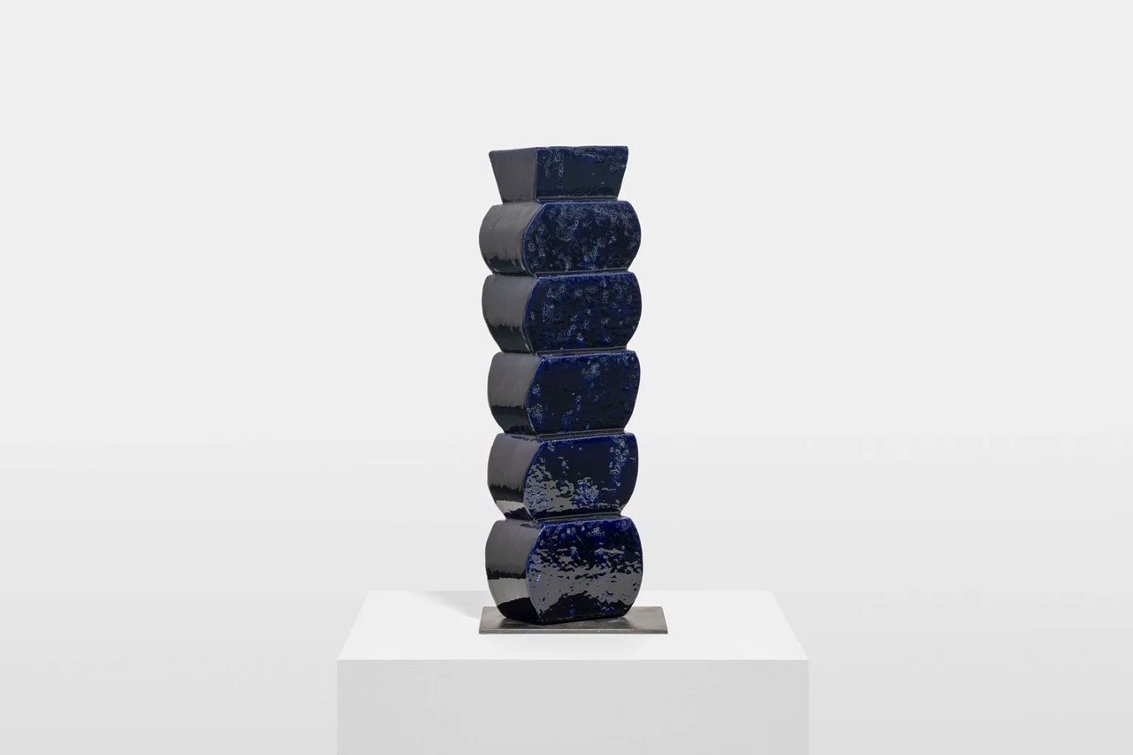 Heinz Mack, Untitled, 2020, Glazed ceramic, 48 x 14.5 x 9.5 cm, 19 x 5 1/2 x 3 1/2 in, © Heinz Mack, Courtesy the artist and Almine Rech Gallery