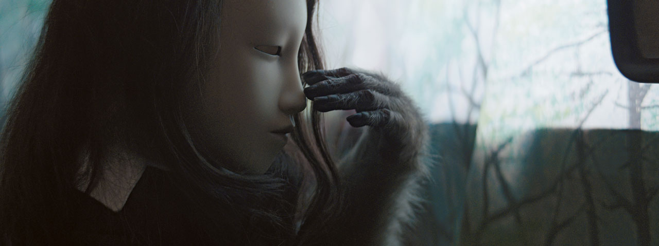 Pierre Huyghe, Human Mask, 2014, Film still, Film, color, sound, 19 min., Collection Maja Hoffmann / Luma Foundation, © Pierre Huyghe, represented by ProLitteris (CH) / ADAGP (FR)