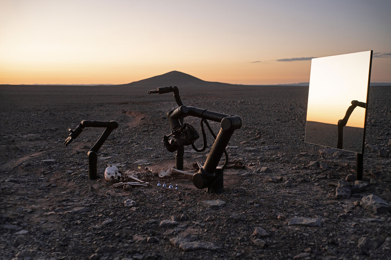 Pierre Huyghe, Camata, 2024, Photograph, Robotics driven by machine learning, self-directed film, edited in real time, sound, sensors, Collection Maja Hoffmann / Luma Foundation, © Pierre Huyghe, represented by ProLitteris (CH) / ADAGP (FR)