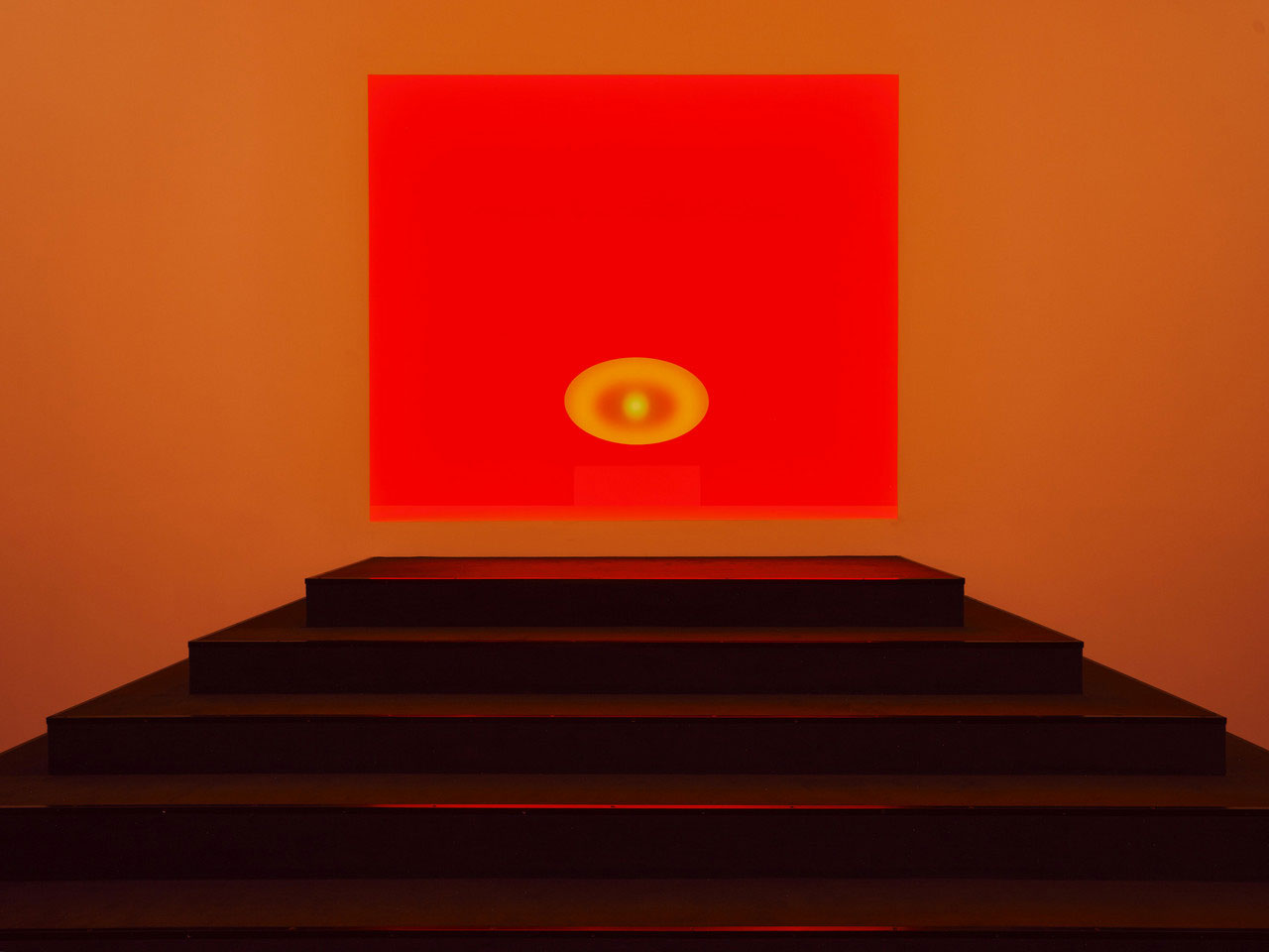 James Turrell, All Clear, 2024, from the series Ganzfeld, 1976–, Light installation and mixed media, Dimensions variable, © James Turrell, Photo: Thomas Lannes, Courtesy the artist and Gagosian
