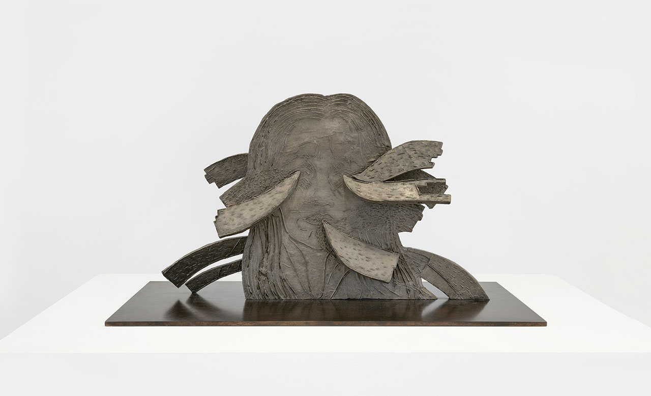 Kiki Smith, Transmission, 2016, Blackened bronze, Edition of 6 + 1 AP, 33 x 61 x 30,5 cm (13 x 24 1/16 x 12 in)