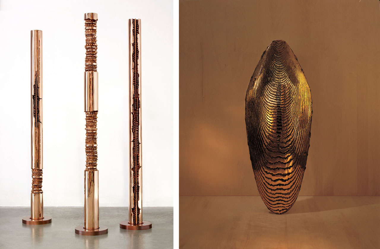 Left: Arnaldo Pomodoro, Colonna 1, 2010; Colonna 2, 2010; Colonna 3, 2010, bronze, 260 × ø 17 cm; 260 × ø 17 cm; 260 × ø 17 cm, Collezione Fondazione Arnaldo Pomodoro, Milano, Photo Dario Tettamanzi. Courtesy Fondazione Arnaldo Pomodoro, Milano Right: Arnaldo Pomodoro, Scudo, IX, 1987-1988, bronze, 252 × 95 × 29 cm, Collezione Fondazione Arnaldo Pomodoro, Milano, Photo Alberto Piovano. Courtesy Fondazione Arnaldo Pomodoro, Milano