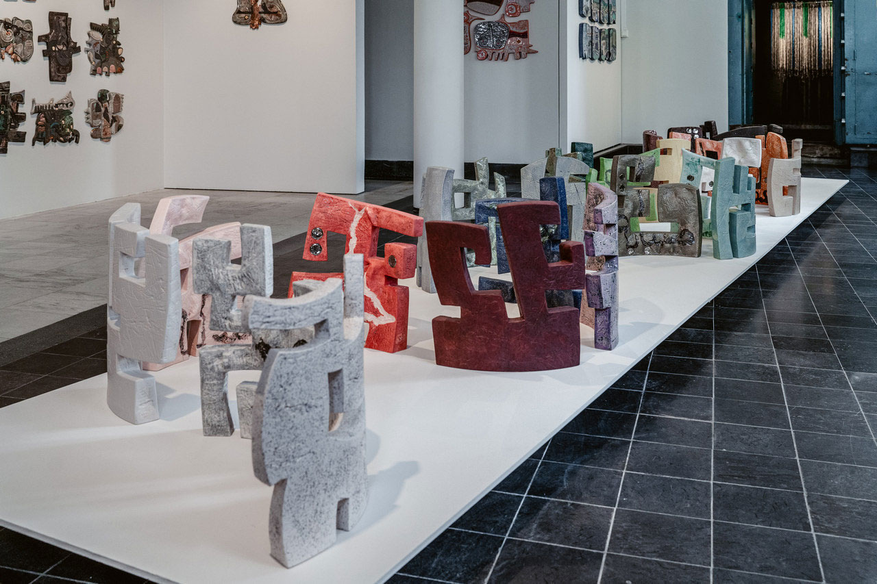 Wisam Al-Samad, The Road to Love, 2023, Selection from series, Clay, glaze, silver luster, 50x50x6 cm, each piece, Photo credit: R. Halleraker., © Wisam Al-Samad