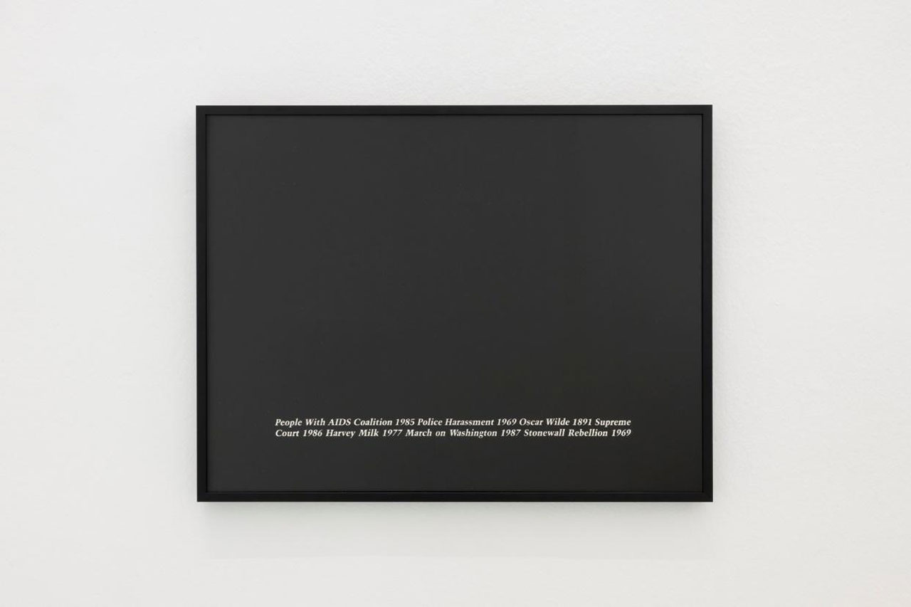 Feliz Gonzalez-Torres, “Untitled”, 1989. Framed silkscreen on paper. 16 ½ × 21 ¾ inches. Edition of 250, 10 Aps. Published by Public Art Fund, New York, Installation views of Felix Gonzalez-Torres: Sweet Revenge. Museo Reina Sofía, Madrid, Spain, May 27 – Oct. 12, 2026. Cur. Alejandro Cesarco and Nancy Spector. Photographer: Roberto Ruiz, © Estate Felix Gonzalez-Torres