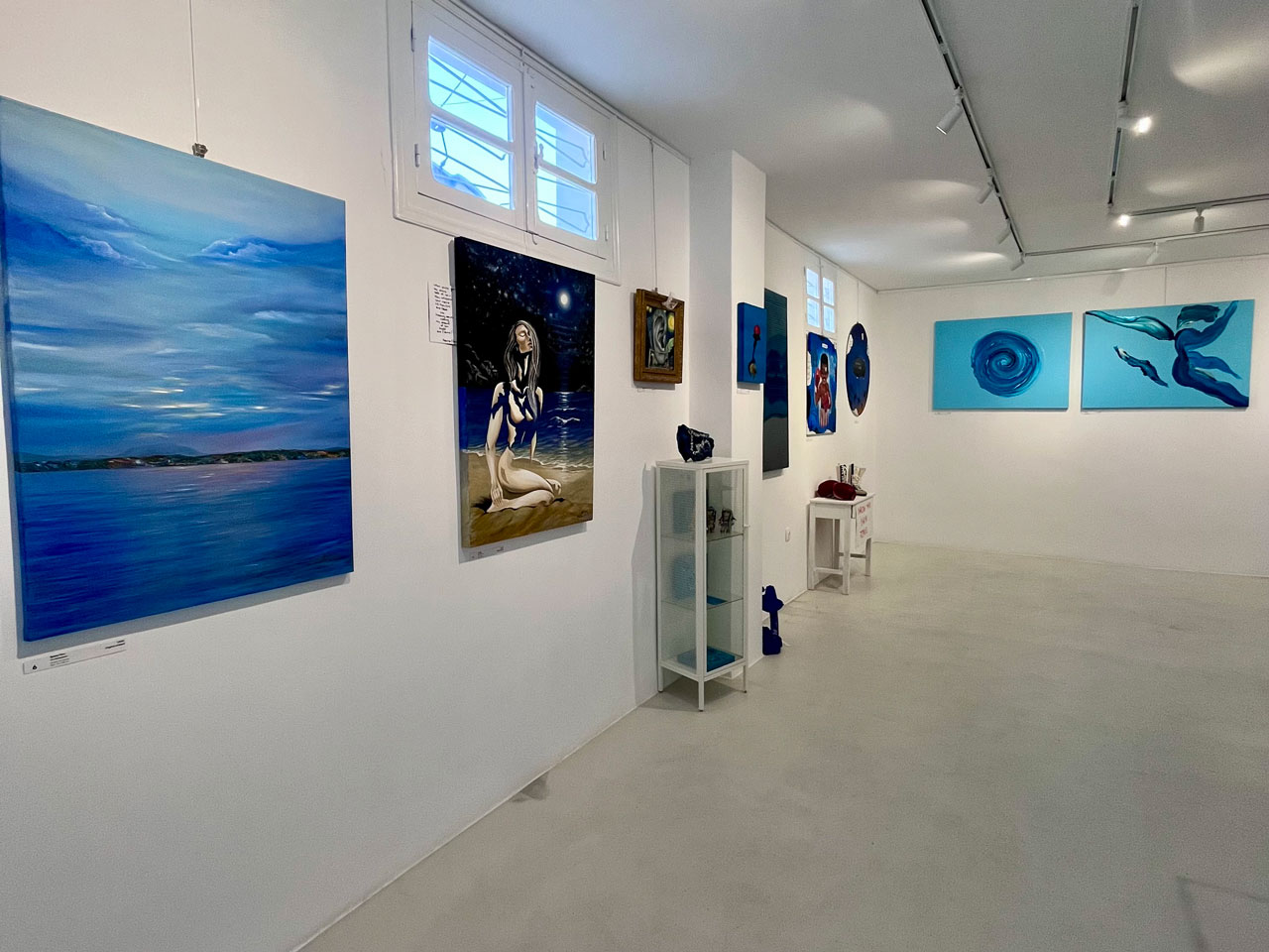 Sinking World, Installation view, Sabi Gallery-Spetses, 2026, Photo: © & Courtesy Yiannis Kaminis