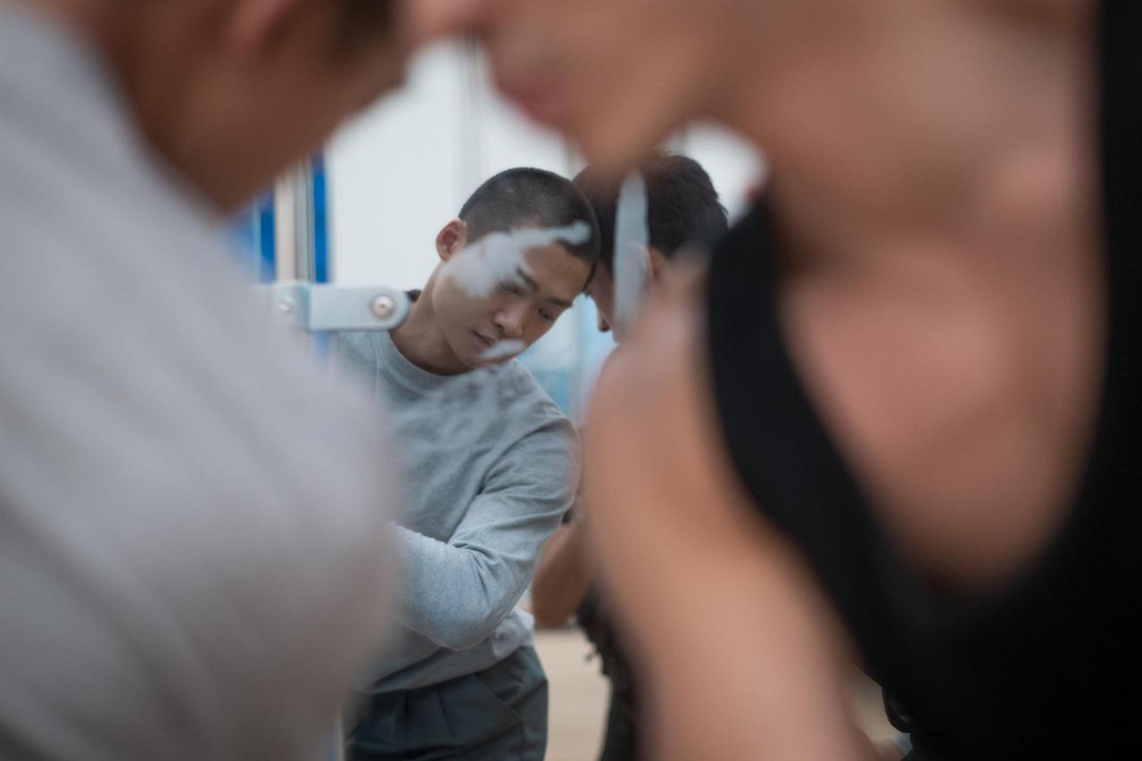 Isaac Chong Wai, An Intimate Surrender, 2026, live performance, Tai Kwun Contemporary. Photo: Tai Ngai Lung, courtesy the artist and Tai Kwun Contemporary