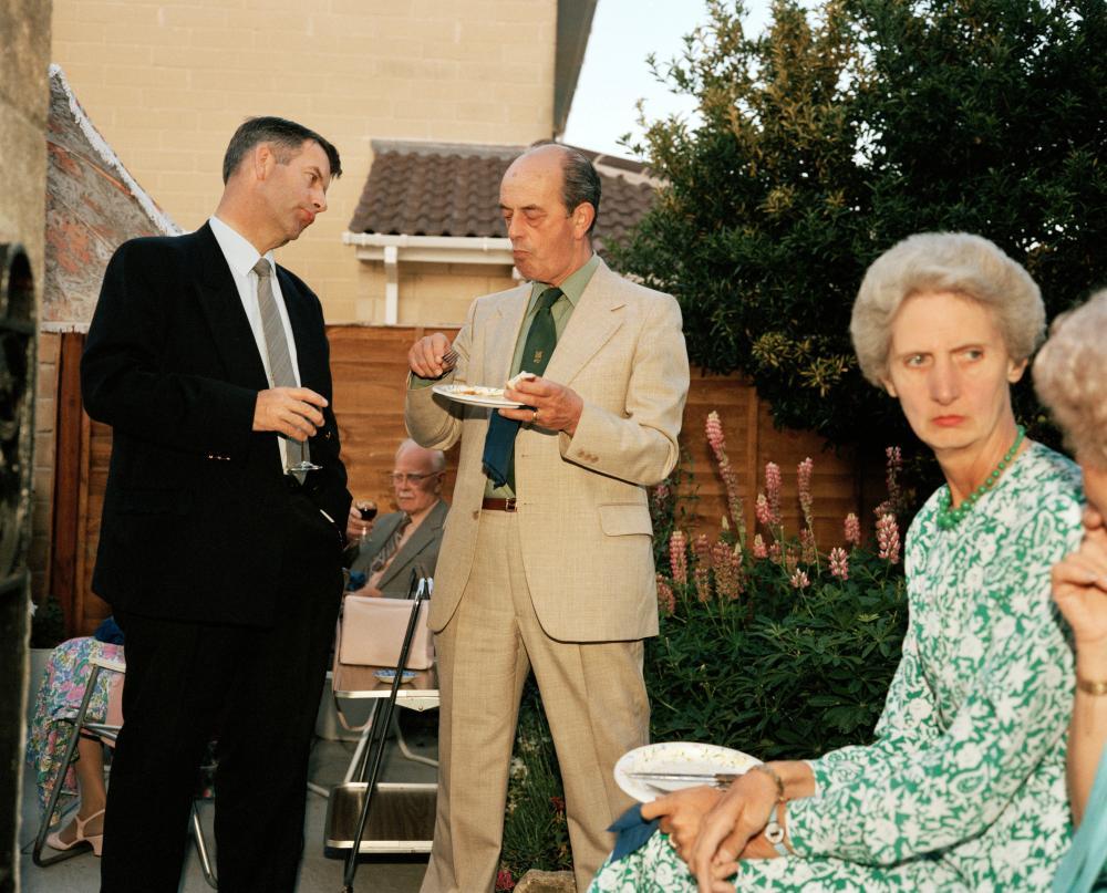 Martin Parr, Conservative 'midsummer madness' party, England, 1988, ⓒ Martin Parr / Magnum Photos