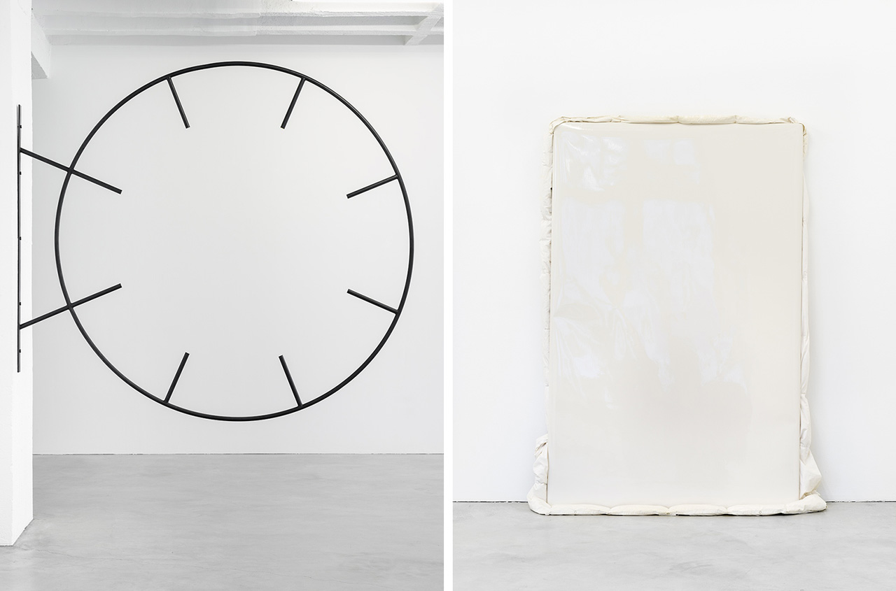 Left: Michał Budny, Sign, 2016. Metal, paint, 205 x 222 x 55 cm. Photo: Gerhard Kassner. © the artist. Courtesy of Michał Budny and Galerie Nordenhake Berlin, Stockholm, Mexico City Right: Michał Budny, Only Fear, 2015, Photo: Gerhard Kassner, © Michał Budny, Courtesy of the artist and Galerie Nordenhake Berlin, Stockholm, Mexico City