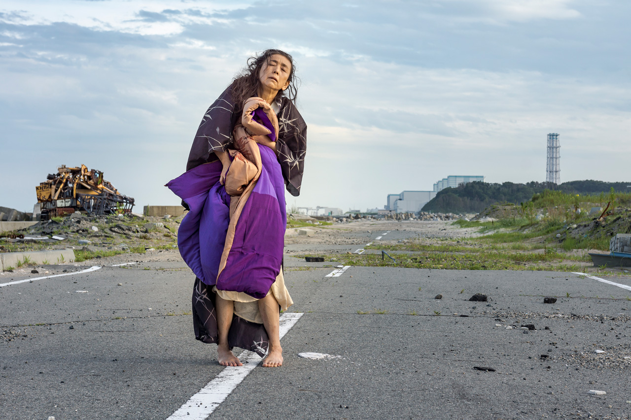Eiko Otake, A Body in Fukushima, Trip 2, July 24, 2014, Tomioka, No. 722, Photo by Wm Johnston
