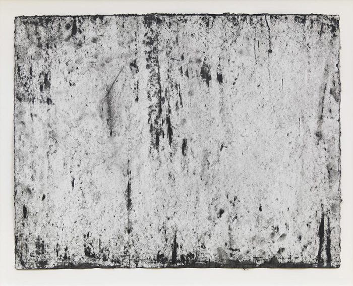 Richard Serra, Ramble 3-54, 2015, Etching Ink, paintstick, silica and lithocrayon on paper, 50.2 x 64.1 cm, C/o Pictoright Amsterdam, 2017