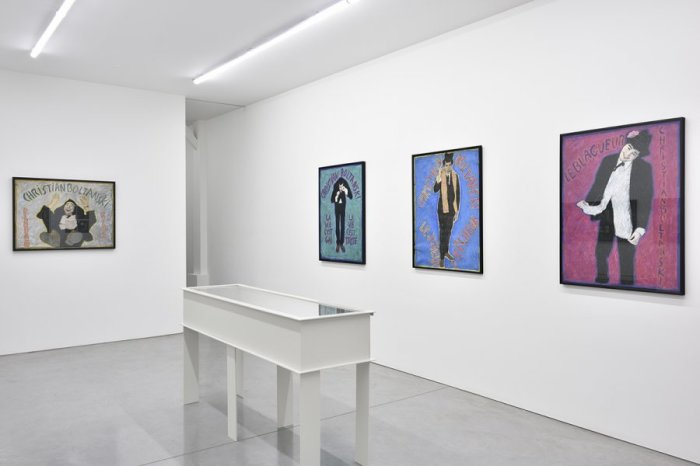 Exhibition view: Christian Boltanski-Saynètes Comiques, Librairie Marian Goodman, 2017, Marian Goodman Gallery Archive